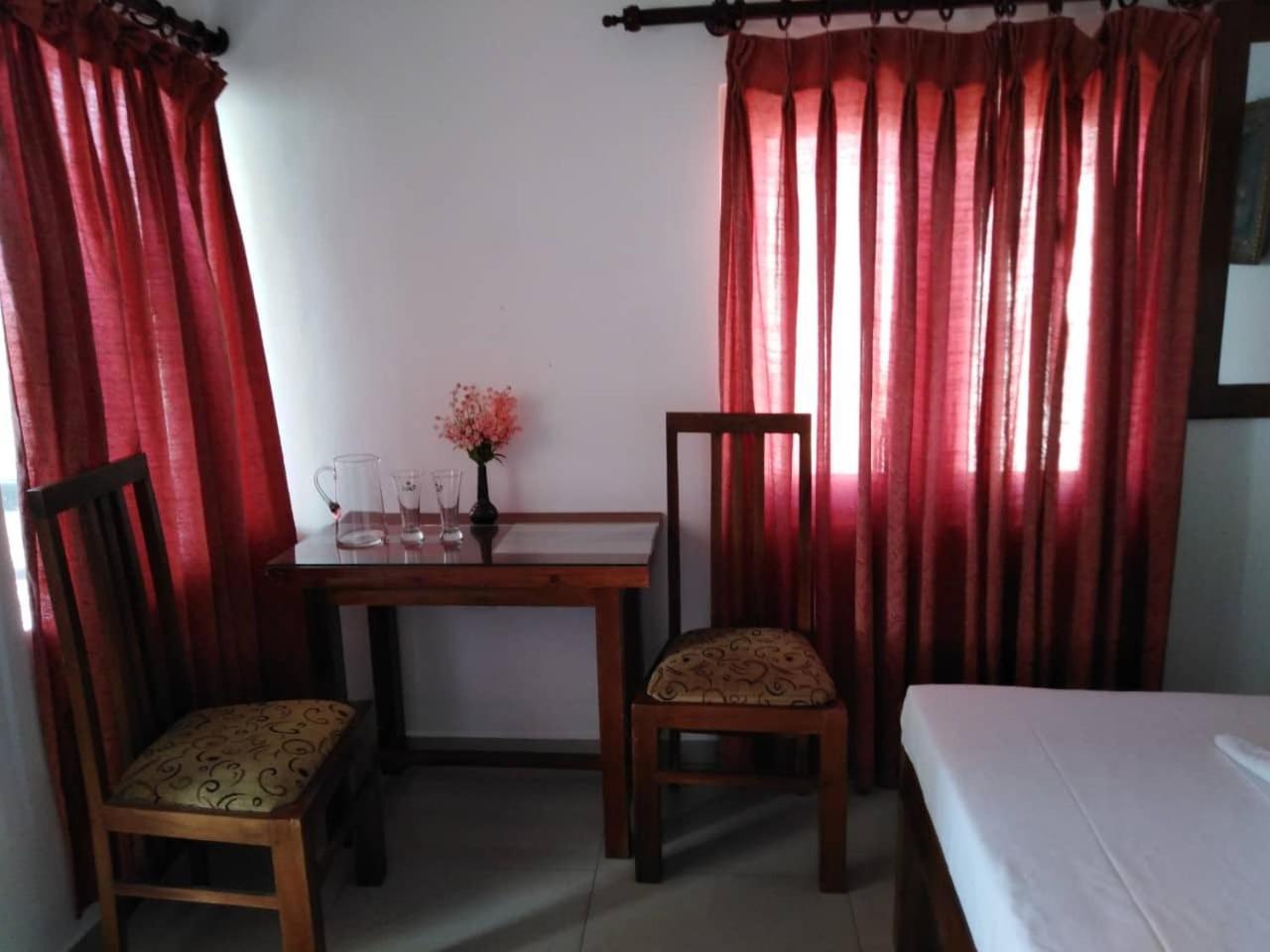 The Finz Hikkaduwa Exterior foto